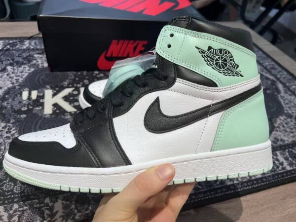 Nike Air Jordan 1 Retro High Lgloo - Imagem 7