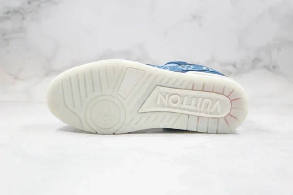 Louis Vuitton Trainer Sneaker Denim Monogram - Imagem 5