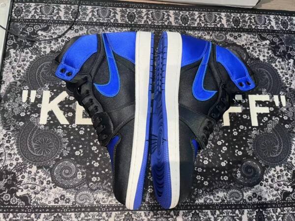 Nike Air Jordan 1 Retro Satin Royal - Imagem 7