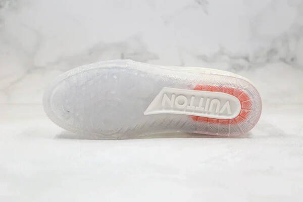 Louis Vuitton Trainer Sneaker Transparent - Imagem 5