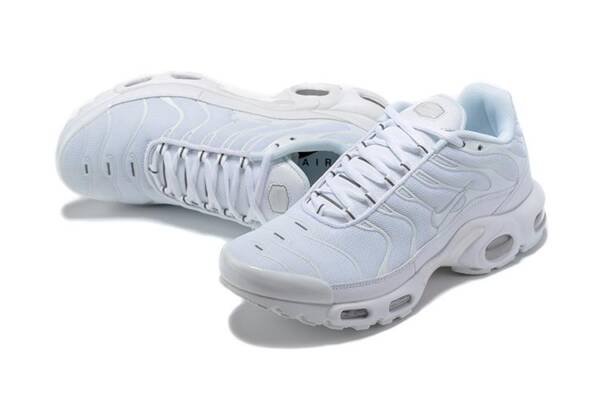 Air Max Plus TN 1 “Triple White” - Imagem 2