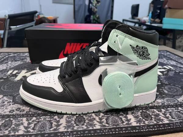 Nike Air Jordan 1 Retro High Lgloo - Imagem 8